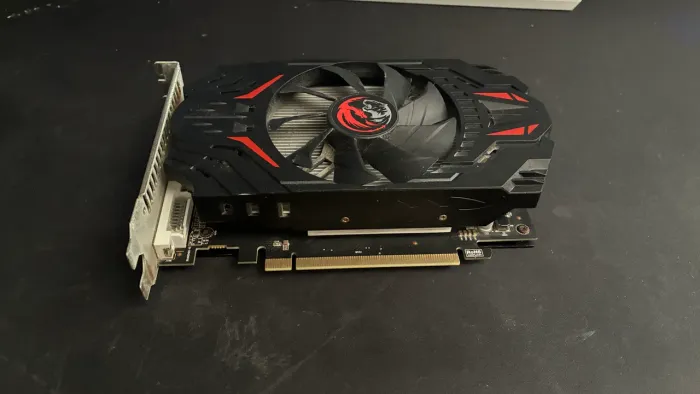 Placa de vídeo Rx550 - gddr5 - 4gb