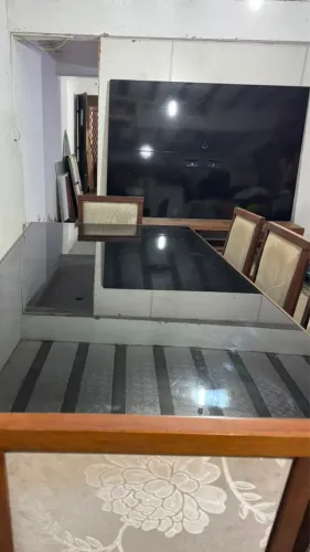 Mesa de jantar, 8 lugares, tampo de vidro pedro 