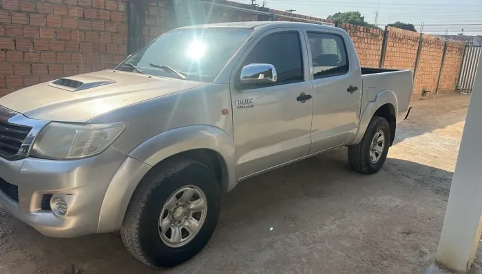 Toyota Hilux CD D4-d 4X4 3.0 TDI Dies. Mec. 2013