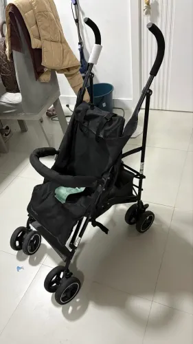Carrinho de bebê kikko