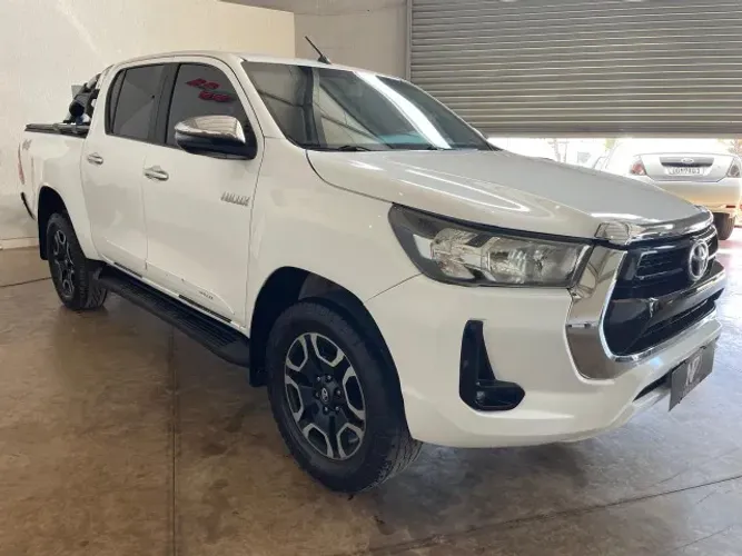 Toyota Hilux CD 4X4 2.8 Diesel Mec. 2020