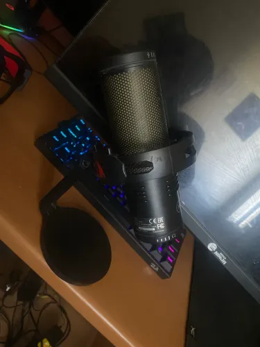 Microfone de mesa REDRAGON