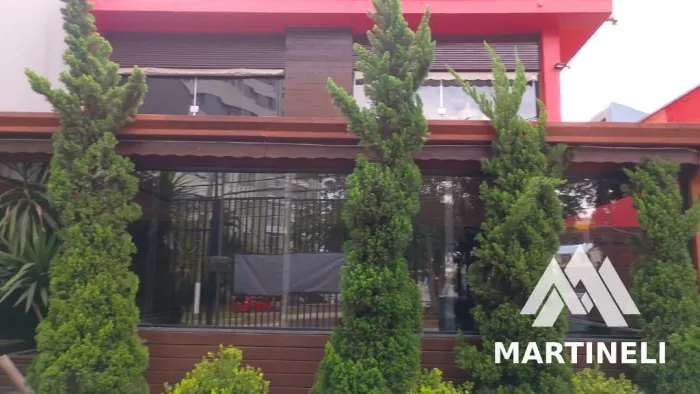 Casa Comercial com 250 m² | 2 Pavimentos | 4 Vagas | Excelente para Empresas