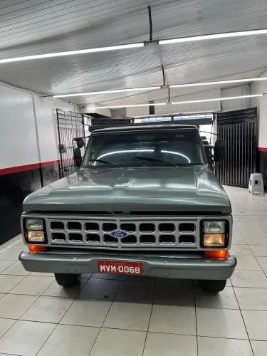 F4000