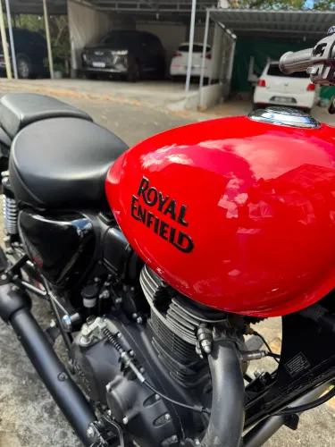 Royal Enfield Meteor 350 2025 1400 km rodados
