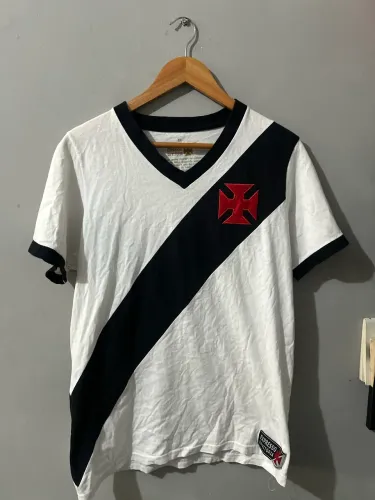 Camisa do Vasco retrô 