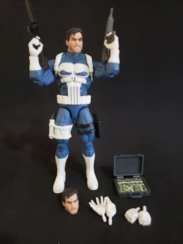 Punisher Justiceiro gameverse Marvel legends 
