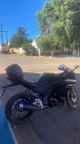 R15 ABS 2025 - PRETA