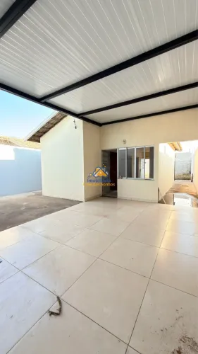 Vendo casa sozinha no terreno