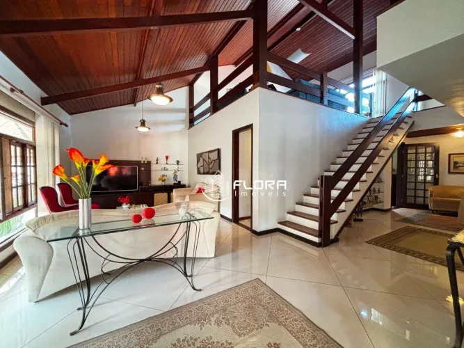 Casa com 4 dormitórios à venda, 300 m² por R$ 1.300.000,00 - Rio do Ouro - Niterói/RJ