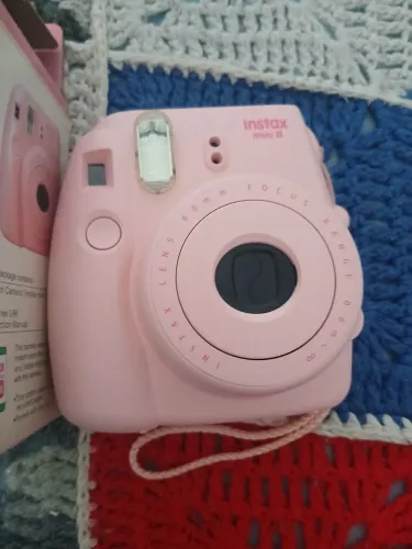 Câmera fotográfica Intax mini 8 - leia