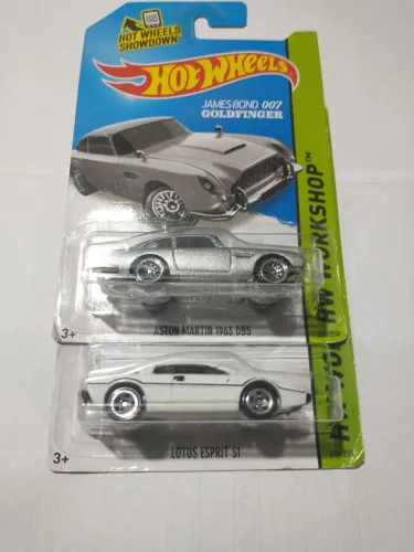 Hot Wheels James bonde Aston Martim e lotus Esprit s1