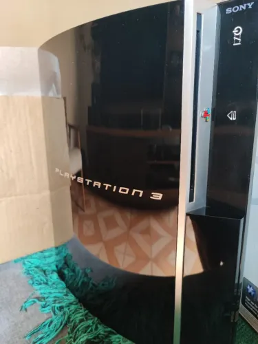 Playstation 3 fat Black Piano impecável! Com defeito de luz amarela