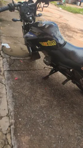 Moto boa  , legalizada tudo em dia a documentação 