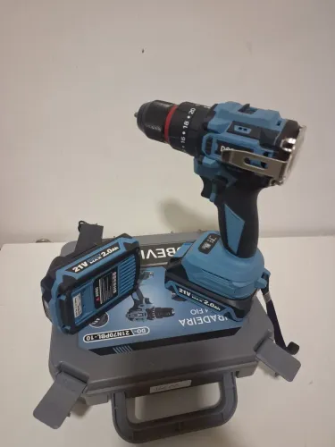 Furadeira parafusadeira DOBEVI nova