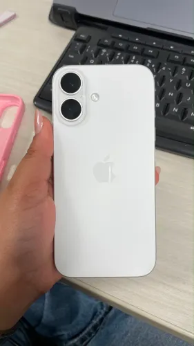 iPhone 16