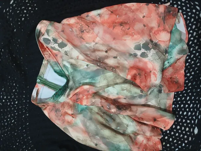 Vendo Saias usadas 1x. R$20, 15 reais. N38/40