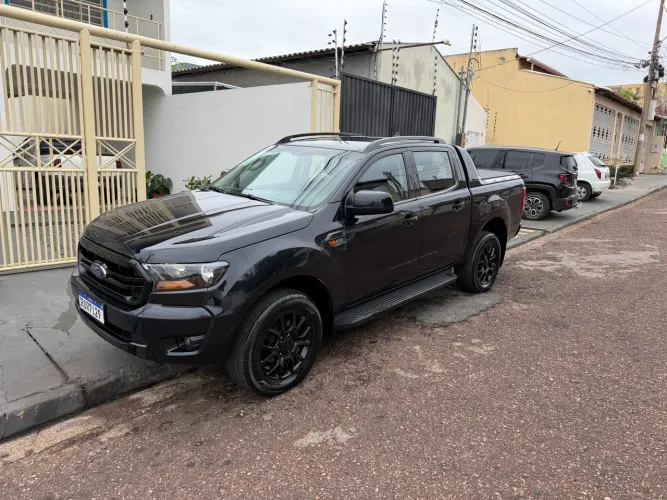 Ford Ranger Black 2.2 4X2 CD Diesel AUT 2023