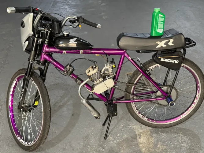Vendo bike motorizada perfeita com nota para ir rápido 