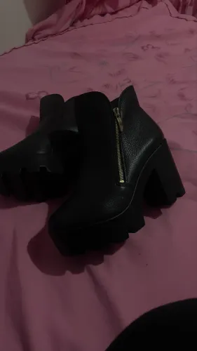 Bota  coturno tratorada  