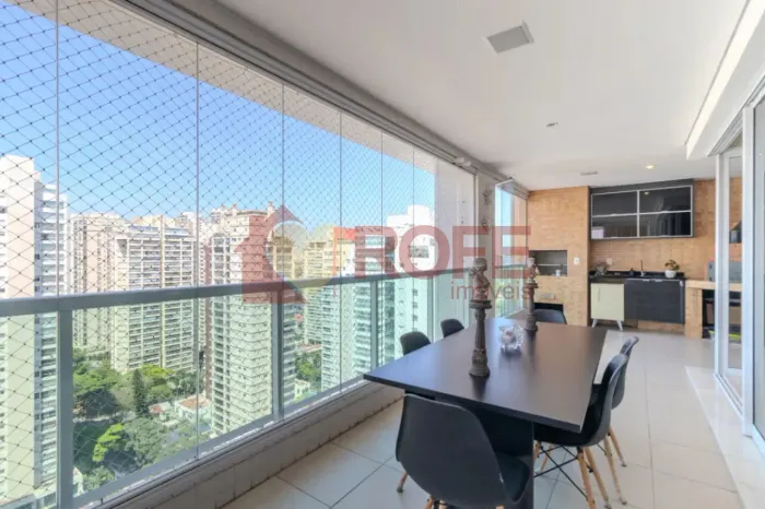 Apartamento para venda em Campo Belo com 4 quartos, sendo 3 suítes, 3 vagas e 161m²
