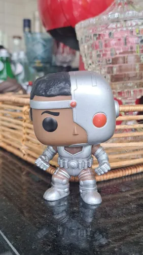 Funko Pop Liga da Justiça Ciborgue