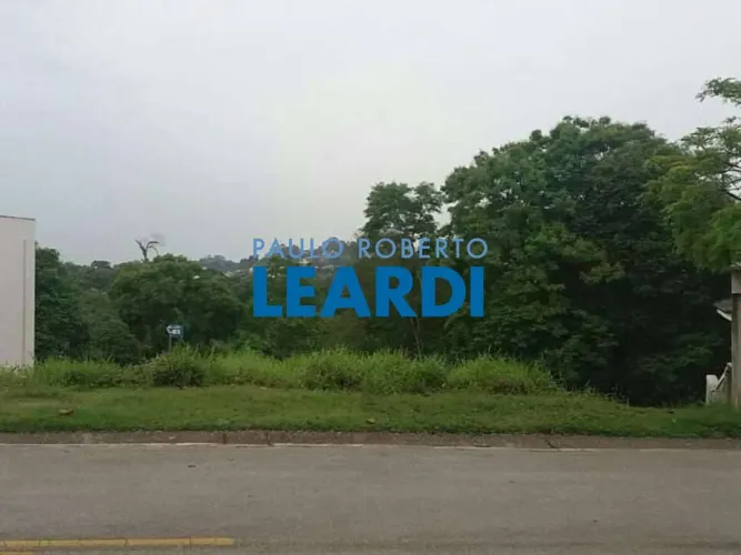 TERRENO EM CONDOMÍNIO - GOLF GARDENS - SP