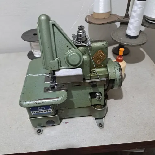 máquina de overloque industrial 