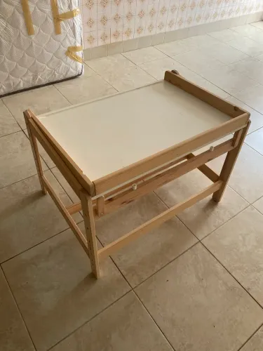 Mesa - escrivaninha de madeira -nova 
