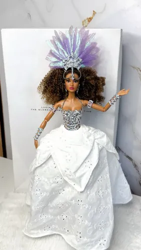 Barbie Global Glamour Luciana