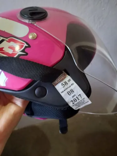 Dois capacetes feminino( tamanho 54 e outro 58)