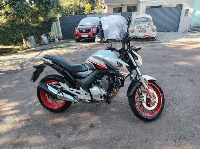 Vendo CB TWISTTER 2021 conservada.