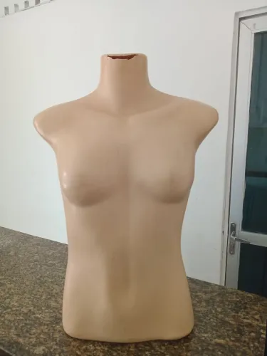 Manequins