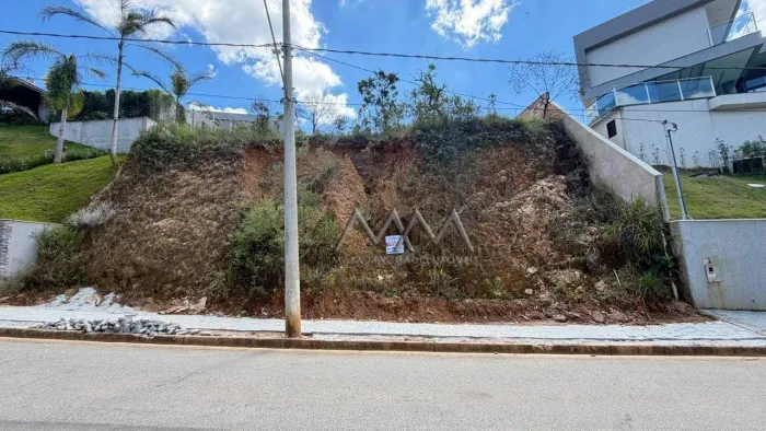 Lote à Venda no Condomínio Vila Del Rey | 1.019,23 m²