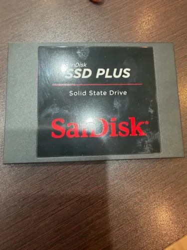 SSD 130GB ScanDisk Plus - usado