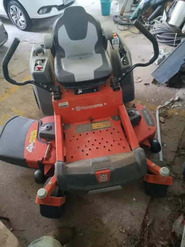 Cortador Grama Giro Zero Z248f Husqvarna Cor Laranja-escuro