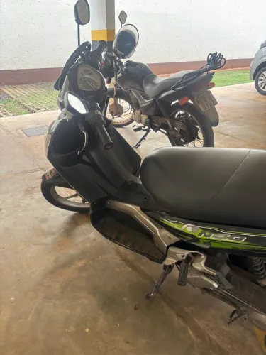 Moto neo 2010