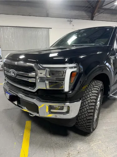 Ford F-150 Lariat 4X4 5.0 V8 2024