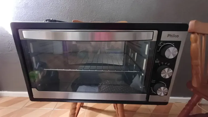 Forno Elétrico Philco 46L - Apenas 2 usos - Excelente estado - R$300