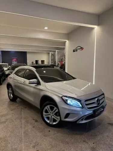 Mercedes-Benz GLA 250 Enduro 2.0 TB 16V 211cv Aut. 2016