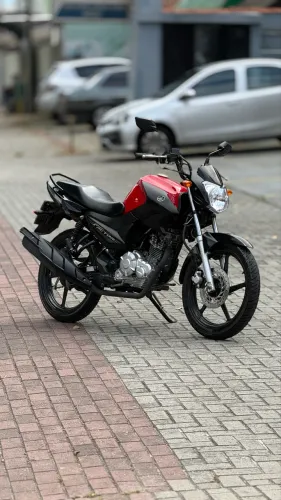 YAMAHA YBR 125i FACTOR ED 2025 - único dono