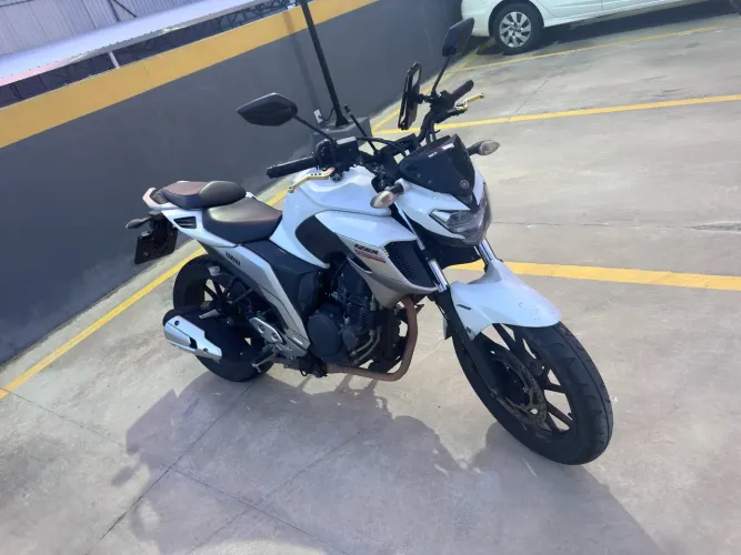 Yamaha Fazer 250 2018/2019 - Apenas 25.000 km