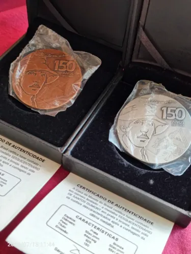 Medalha 150 anos de Santos Dumont