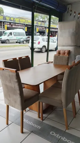 Mesa de Jantar 6 Cadeiras Com Tampo 1,70m
