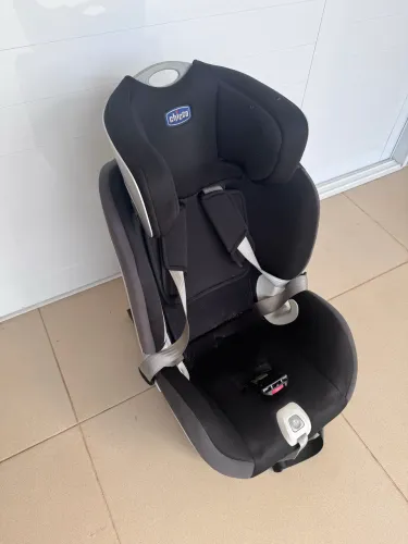 Cadeirinha Chicco Auto Fix Isofix + Top Tether Até 25kg