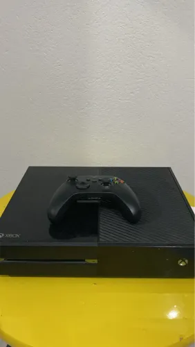 Xbox one, perfeito estado! nunca foi trocado nenhuma peça, todas originais.