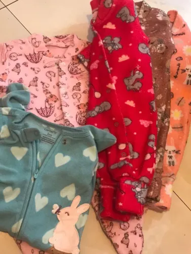 Vende-se roupa de bebê feminina RN/P/M