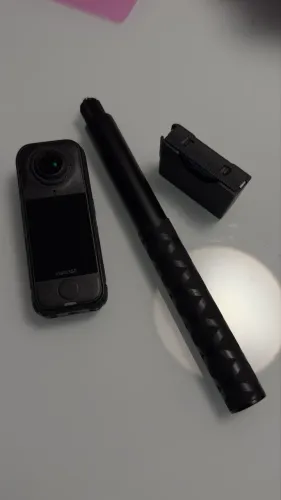 Insta360 X4 Air 8K 360° + Bateria Extra + Bastão de Selfie