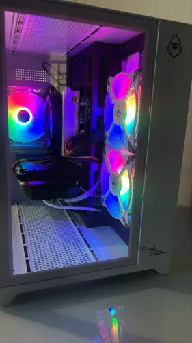 PC Gamer Ryzen 5 5500 + RX580 8GB + 16GB DDR4 3200mhz(aceito iPhone,ps4 e ps5 como parte)