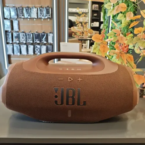 ? JBL Boombox 4 Marrom - Nova Lacrada